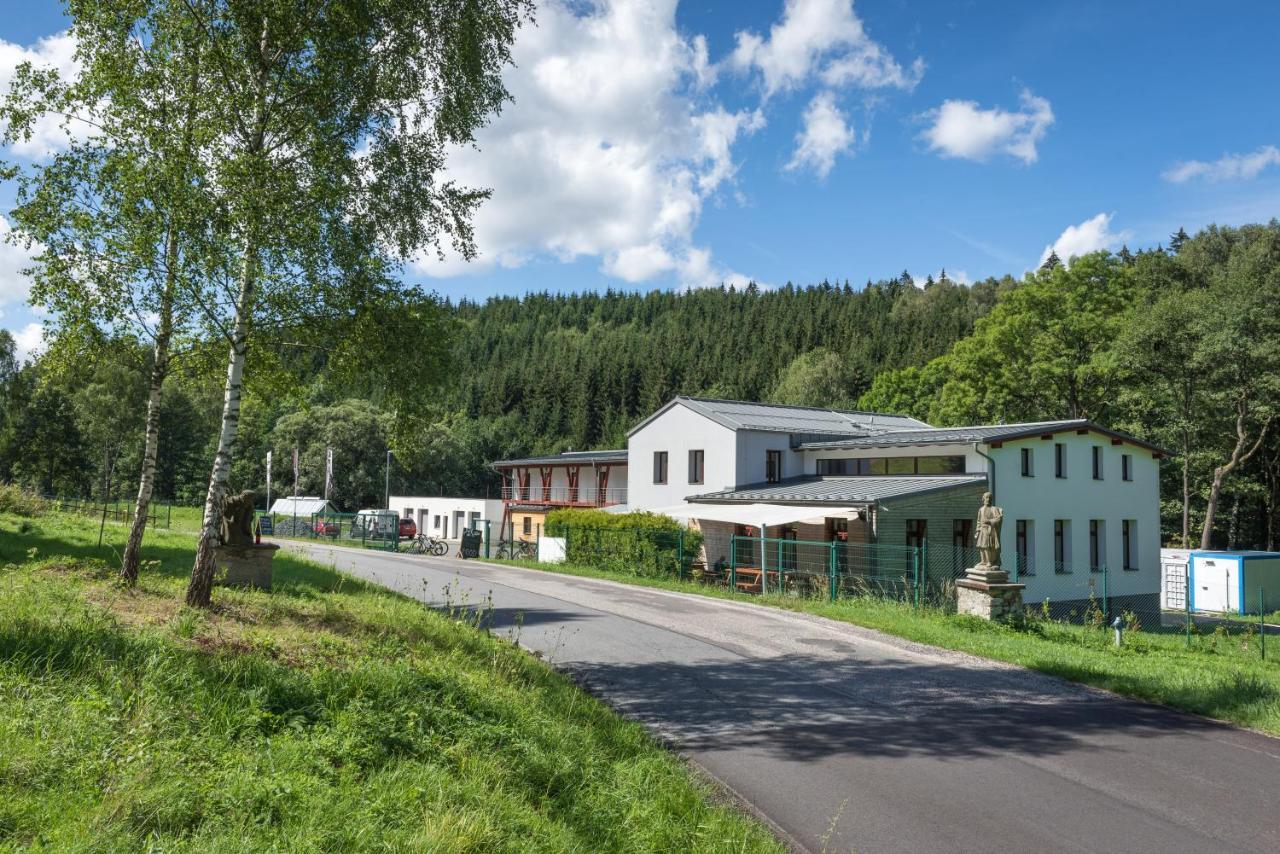 Pivovar A Penzion Agent Olesnice v Orlickych horach Exterior photo